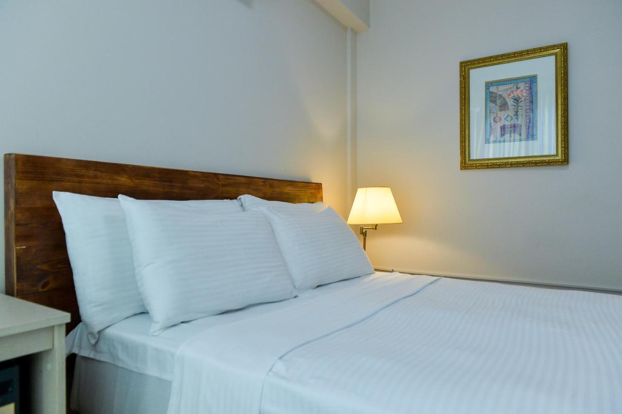 Central Hotel 츠할투보 외부 사진